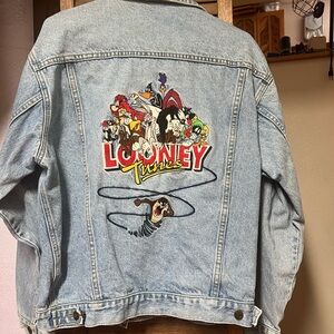 Warner Bros Looney Tunes Med. Jean Jacket.